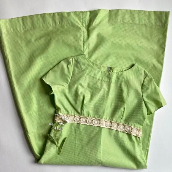 Vintage handmade spring green floral dress - Picture 1 of 8